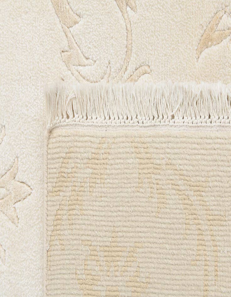 Detail image of  4' 7 x 6' 9  Hand Knotted Darya Wool Rug