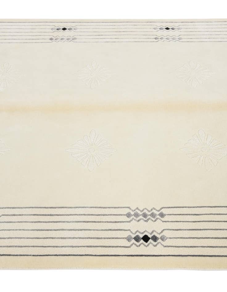 Detail image of  4' 8 x 6' 9  Hand Knotted Darya Wool Rug