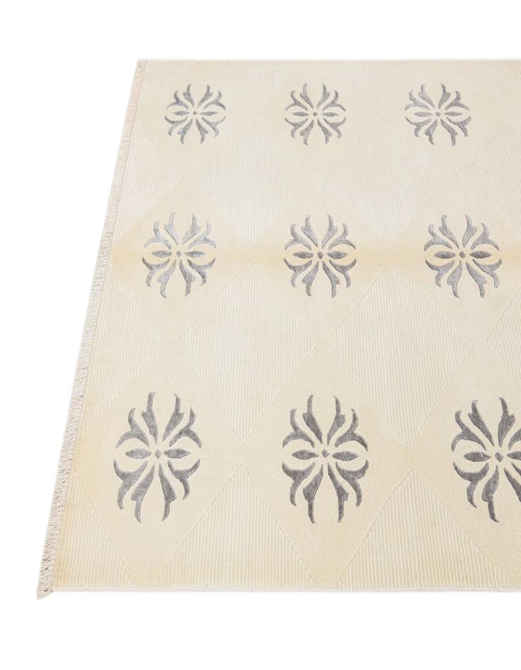 Detail image of  4' 7 x 6' 9  Hand Knotted Darya Wool Rug