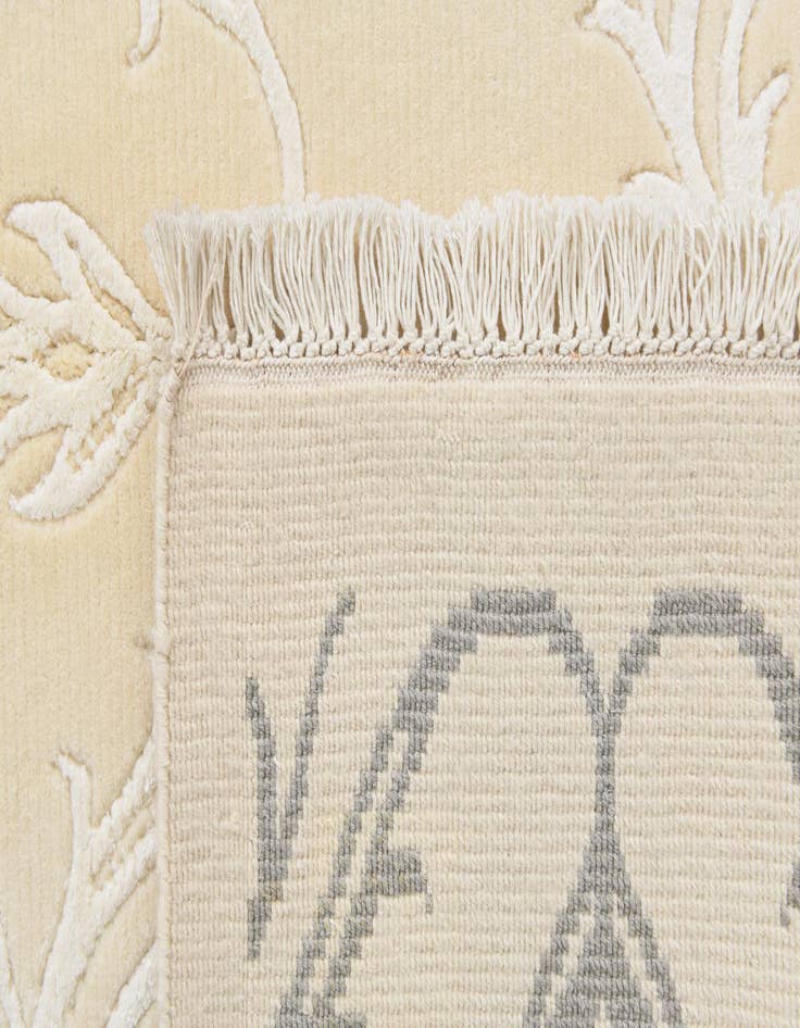 Detail image of  4' 11 x 6' 8  Hand Knotted Darya Wool Rug
