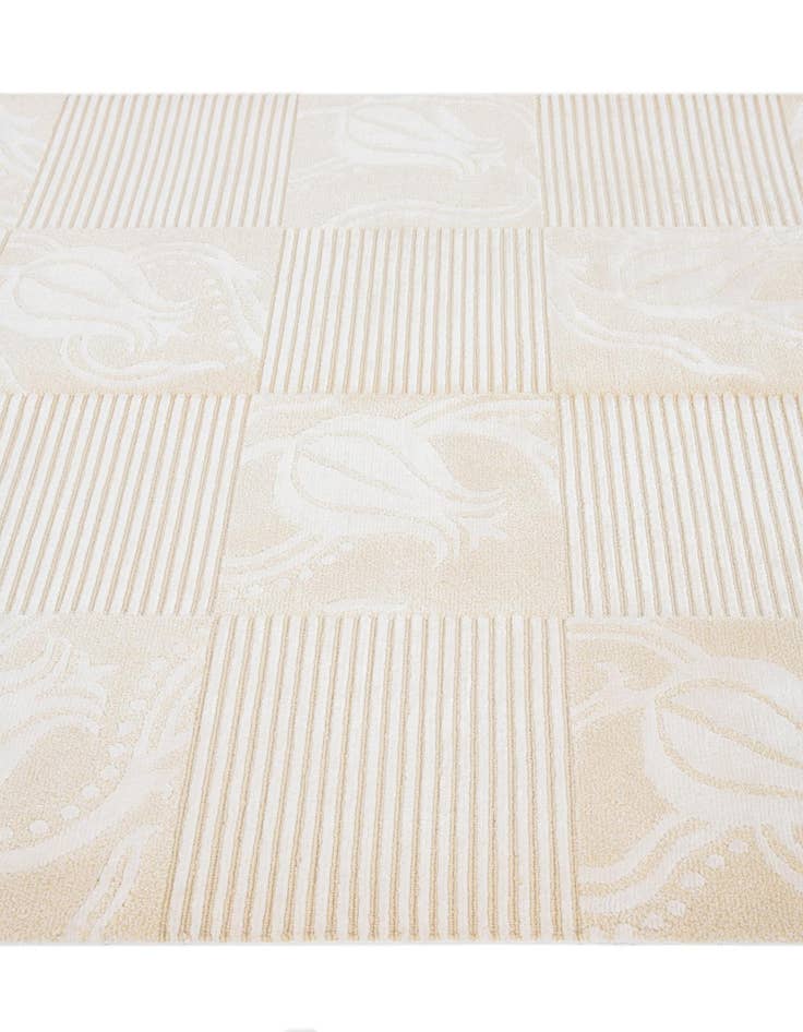 Detail image of  5' 1 x 6' 5  Hand Knotted Darya Wool Rug