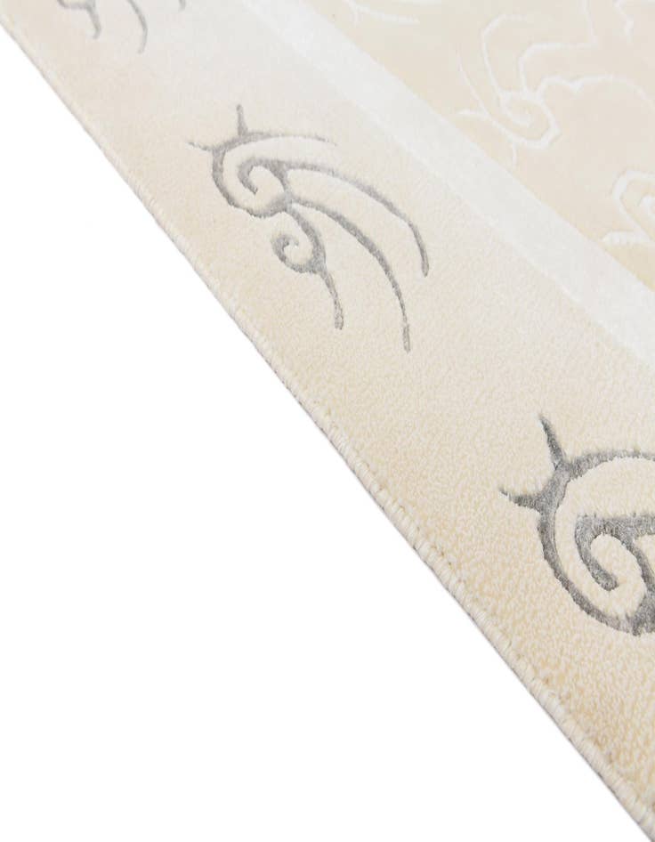 Detail image of  4' 11 x 6' 8  Hand Knotted Darya Wool Rug