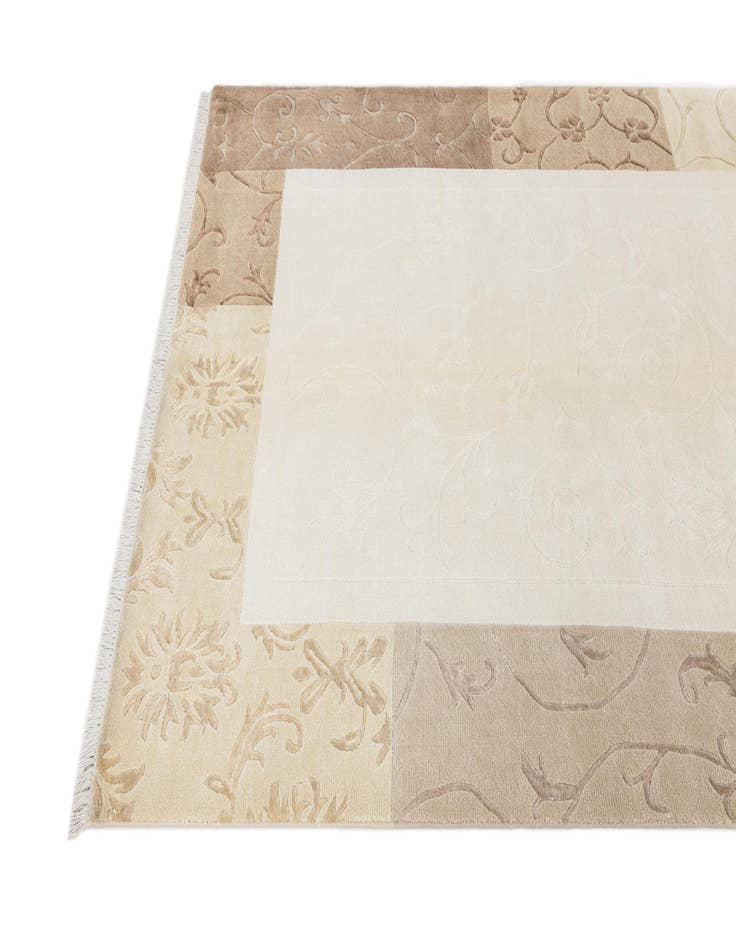 Detail image of  4' 7 x 6' 11  Hand Knotted Darya Wool Rug