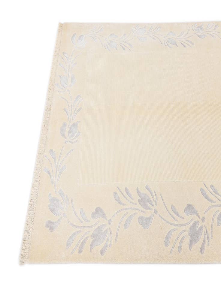 Detail image of  5' 5 x 6' 5  Hand Knotted Darya Rug