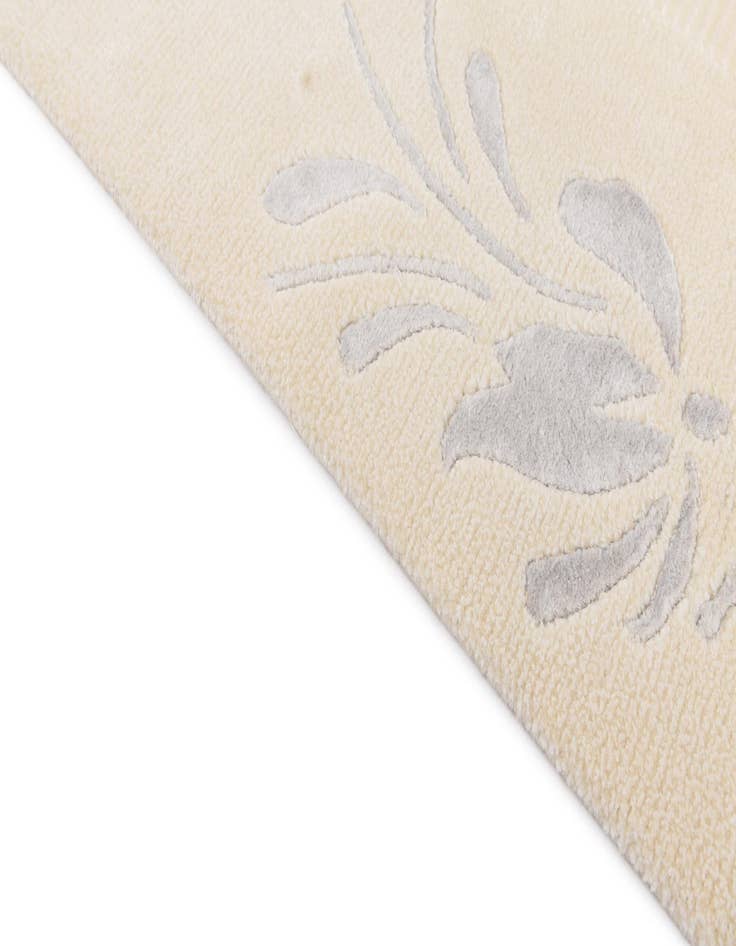 Detail image of  5' 5 x 6' 5  Hand Knotted Darya Rug