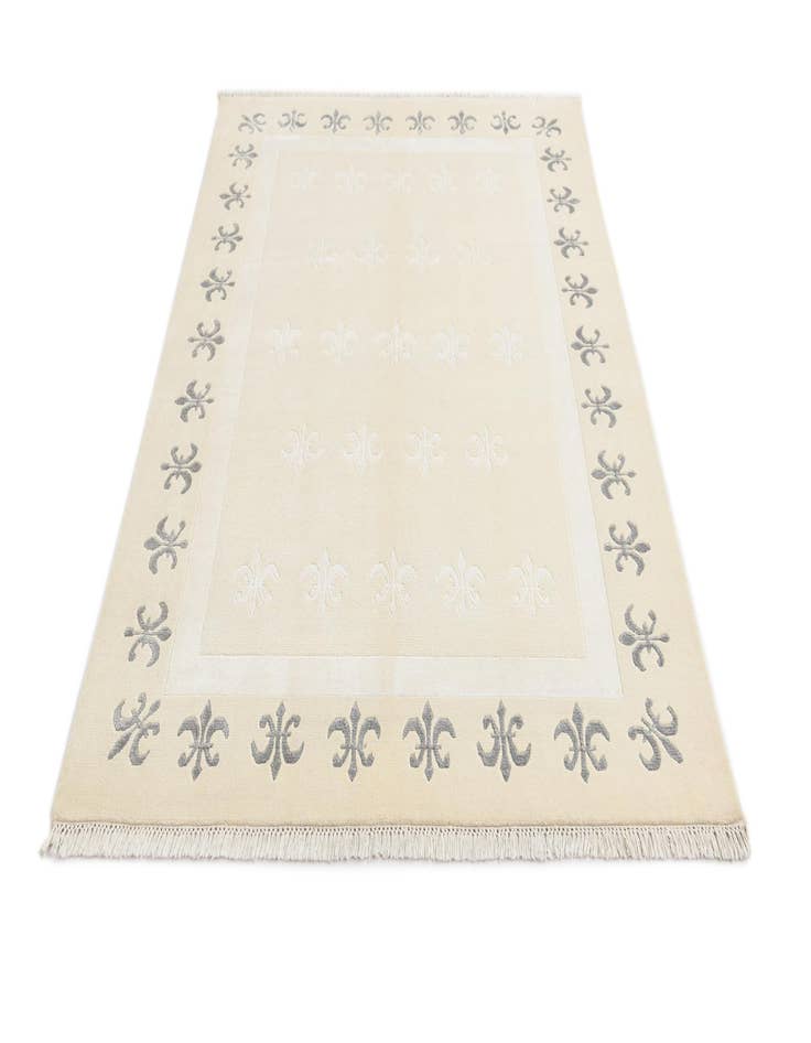 Detail image of  4' 11 x 6' 9  Hand Knotted Darya Wool Rug