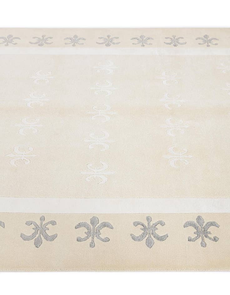 Detail image of  4' 11 x 6' 9  Hand Knotted Darya Wool Rug