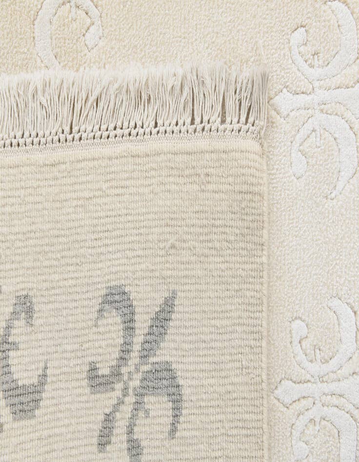 Detail image of  4' 11 x 6' 9  Hand Knotted Darya Wool Rug