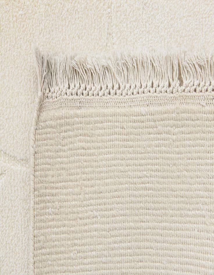 Detail image of  4' 10 x 6' 7  Hand Knotted Darya Wool Rug