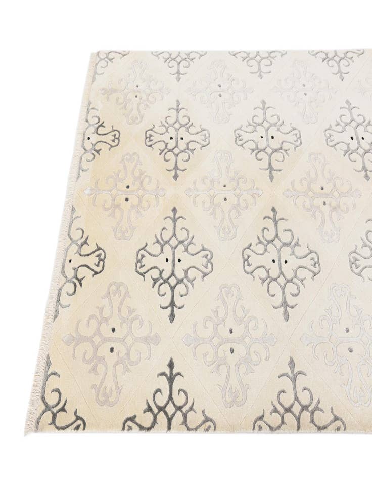 Detail image of  4' 7 x 6' 7  Hand Knotted Darya Wool Rug