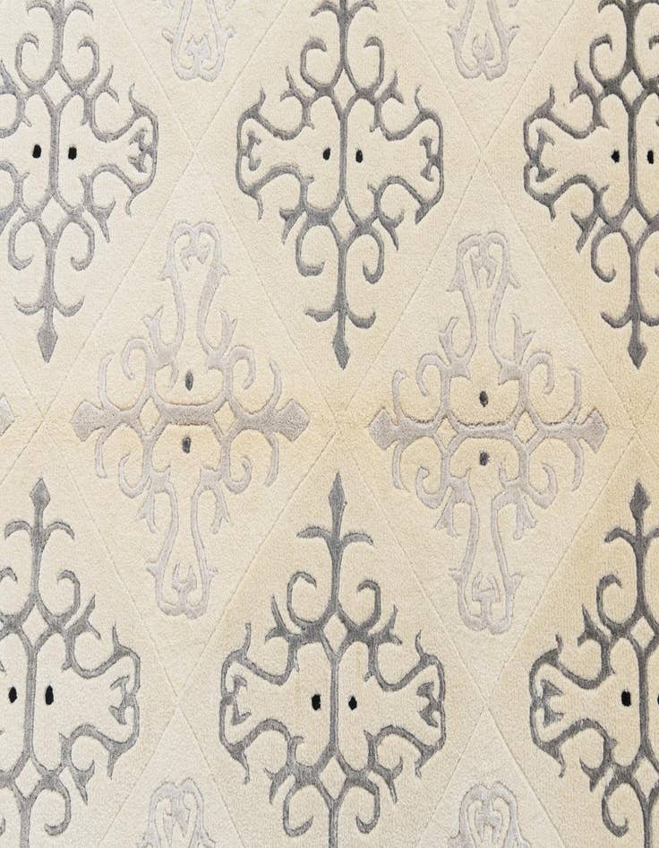 Detail image of  4' 7 x 6' 7  Hand Knotted Darya Wool Rug