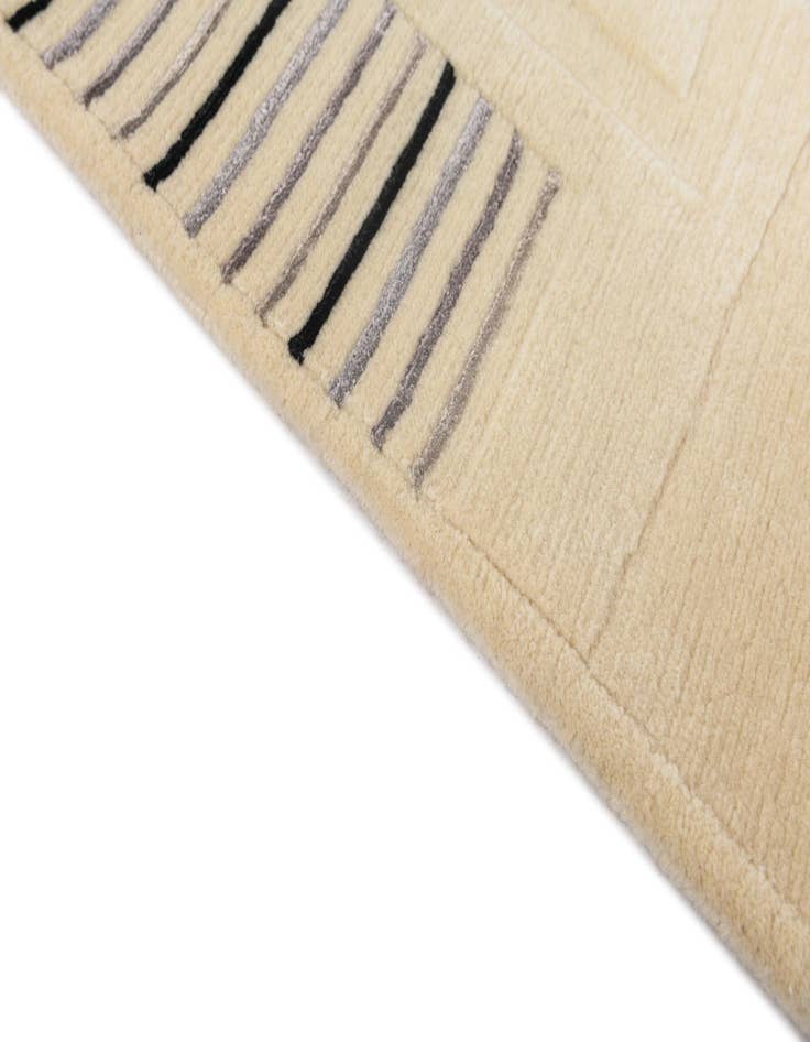 Detail image of  3' x 5'  Hand Knotted Darya Wool Rug