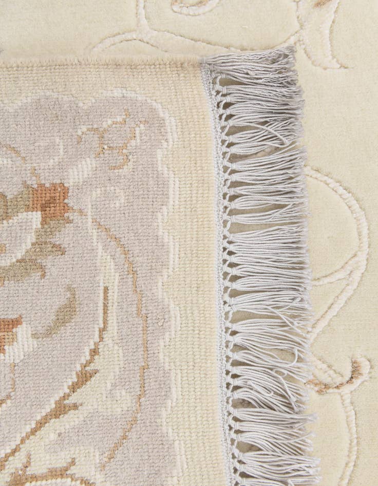 Detail image of  3' 1 x 4' 11  Hand Knotted Darya Wool Rug