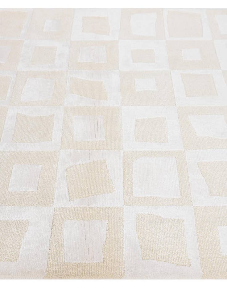 Detail image of  3' x 4' 11  Hand Knotted Darya Wool Rug