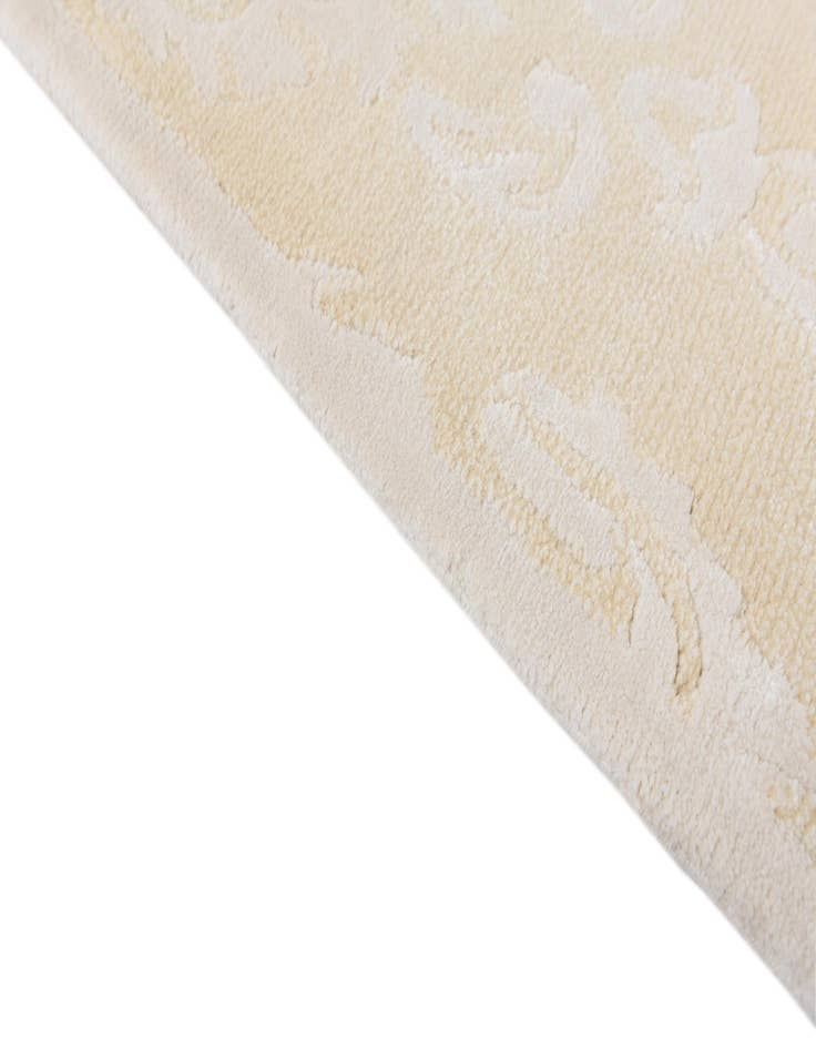 Detail image of  3' x 4' 11  Hand Knotted Darya Wool Rug