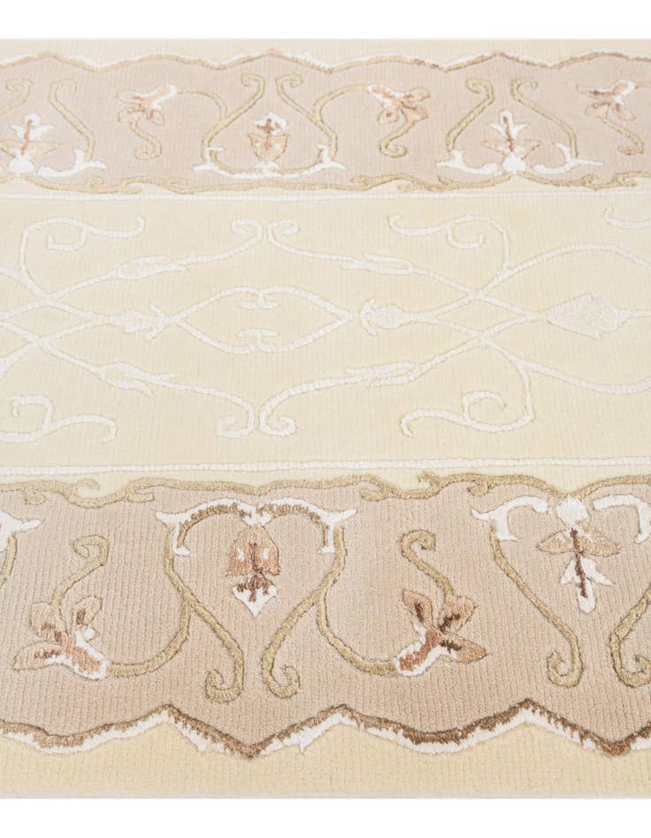 Detail image of  2' 8 x 5'  Hand Knotted Darya Wool Rug