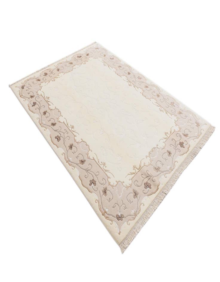 Detail image of  5' 9 x 7' 10  Hand Knotted Darya Wool Rug