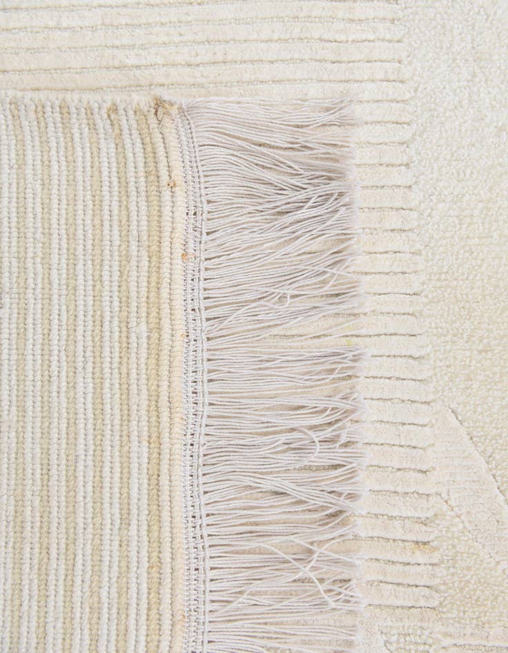 Detail image of  5' 9 x 8'  Hand Knotted Darya Wool Rug