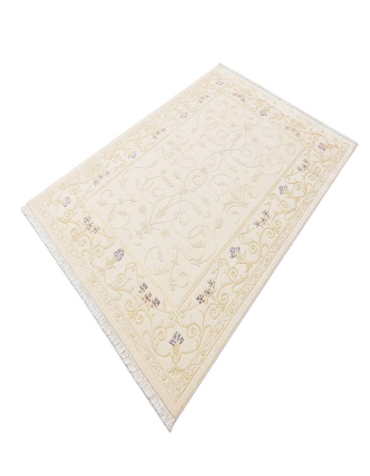 Detail image of  5' 7 x 7' 11  Hand Knotted Darya Wool Rug