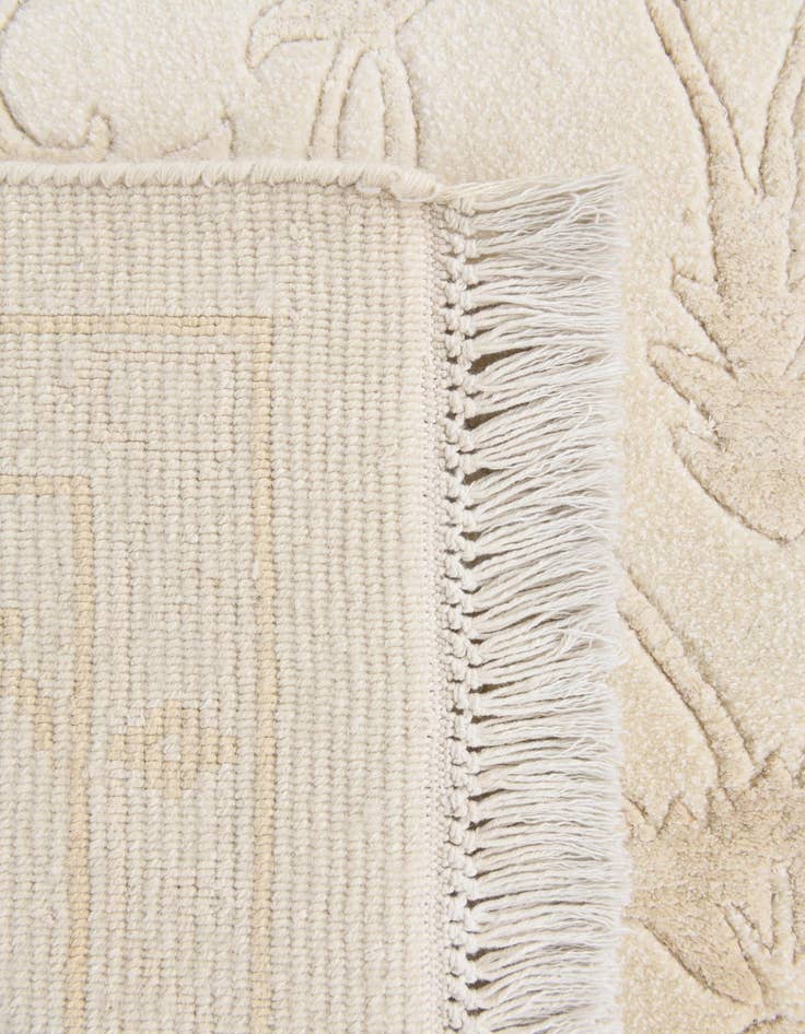 Detail image of  5' 7 x 7' 11  Hand Knotted Darya Wool Rug