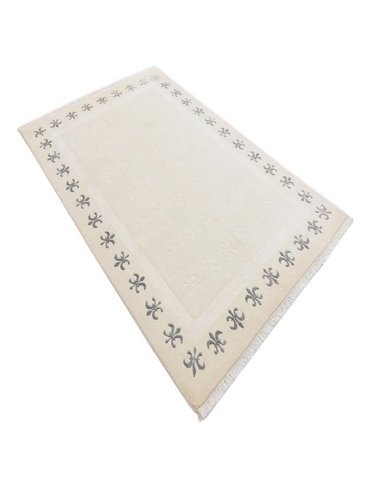 Detail image of  5' 5 x 8'  Hand Knotted Darya Wool Rug