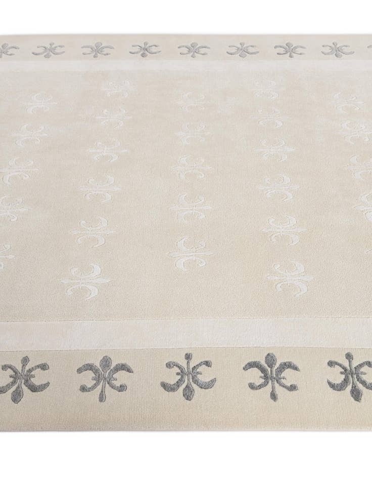 Detail image of  5' 5 x 8'  Hand Knotted Darya Wool Rug