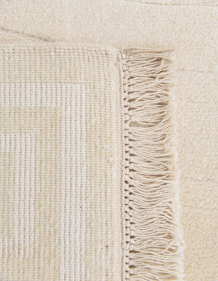 Detail image of  5' 9 x 7' 11  Hand Knotted Darya Wool Rug