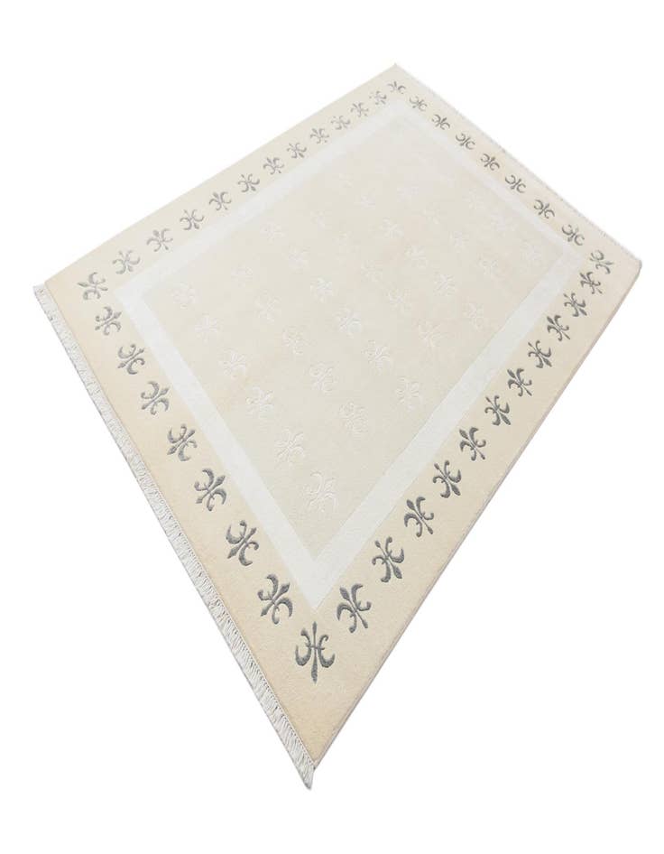 Detail image of  5' 7 x 7' 10  Hand Knotted Darya Wool Rug