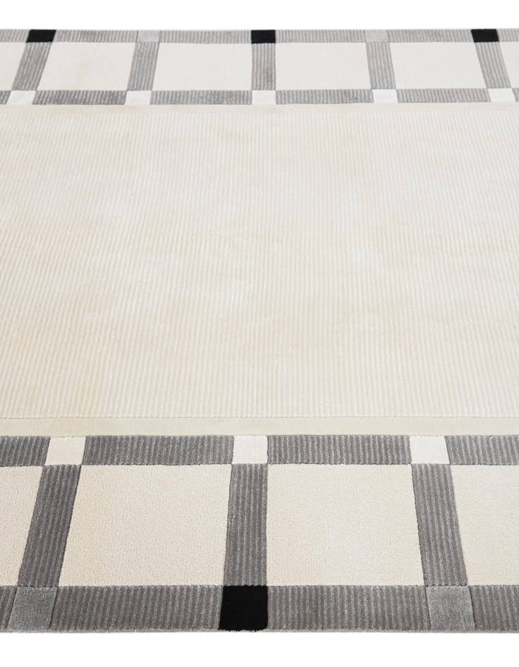 Detail image of  5' 7 x 7' 11  Hand Knotted Darya Wool Rug