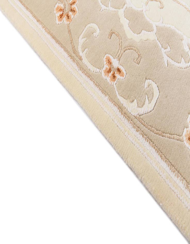 Detail image of  5' 7 x 7' 11 Darya Rug