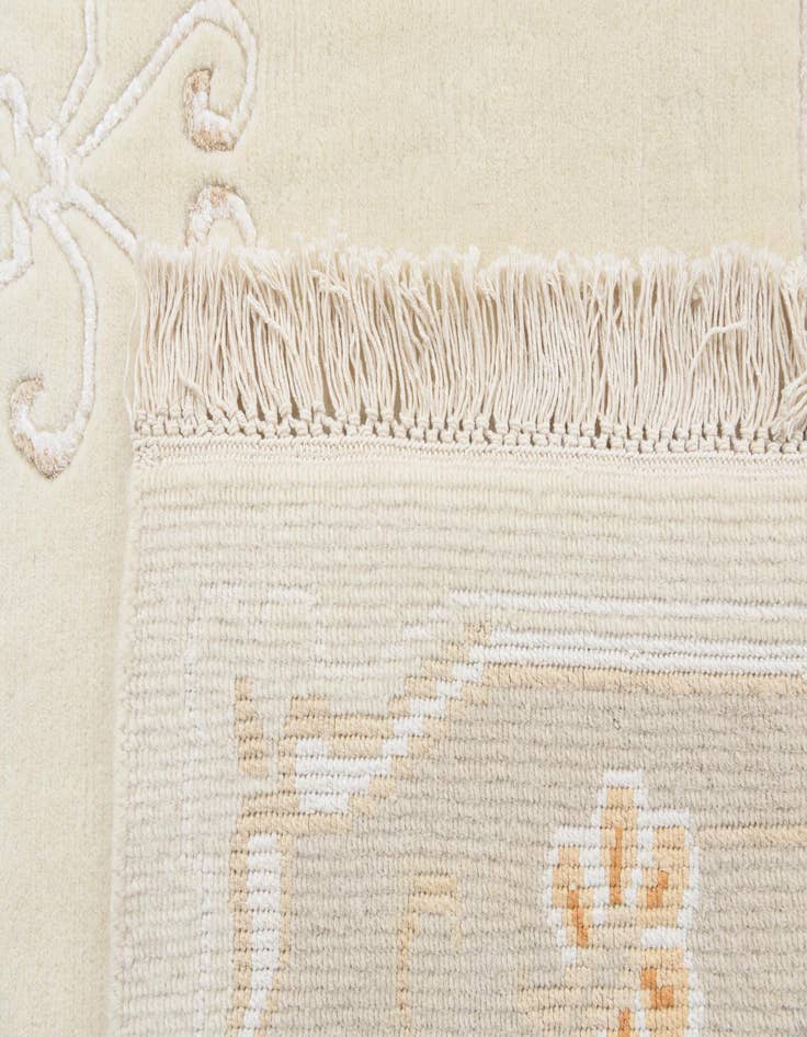 Detail image of  5' 7 x 7' 11 Darya Rug