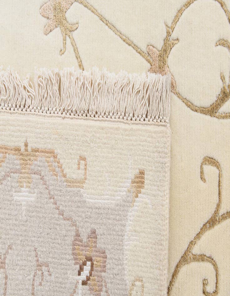 Detail image of  5' 8 x 7' 10 Darya Rug