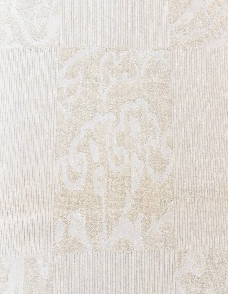 Detail image of  5' 10 x 8' Darya Rug