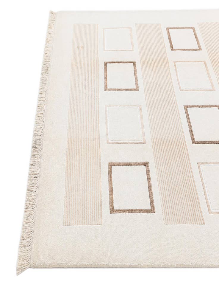 Detail image of  5' 10 x 8' Darya Rug