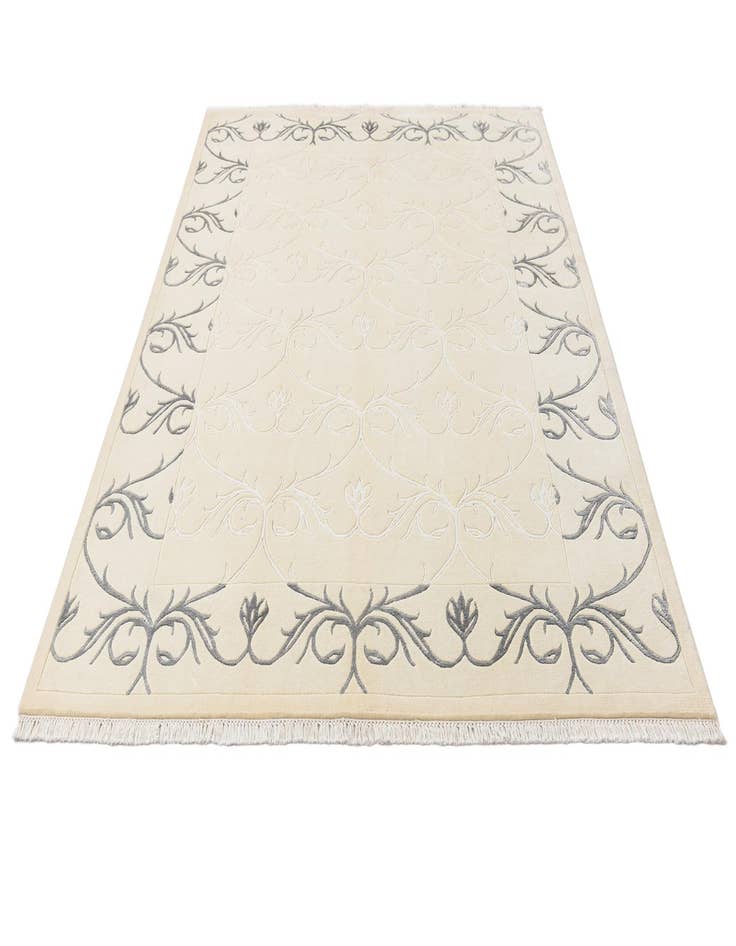 Detail image of  5' 6 x 7' 10 Darya Rug