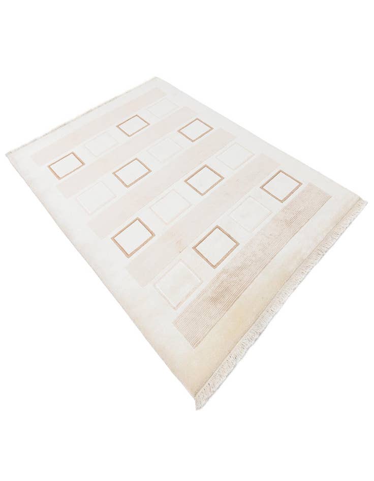 Detail image of  5' 9 x 8' Darya Rug