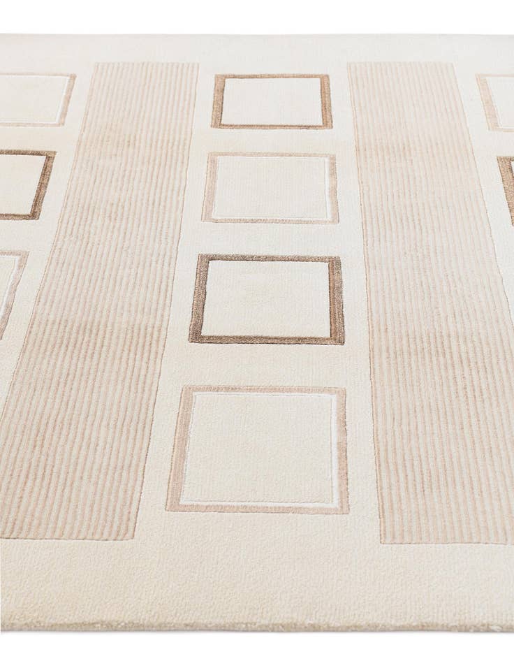 Detail image of  5' 9 x 8' Darya Rug