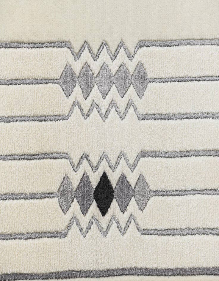 Detail image of  5' 7 x 8' 1 Darya Rug