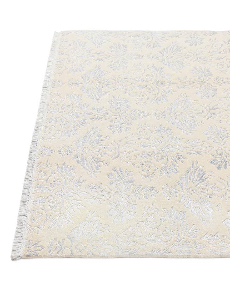 Detail image of  5' 7 x 7' 10 Darya Rug