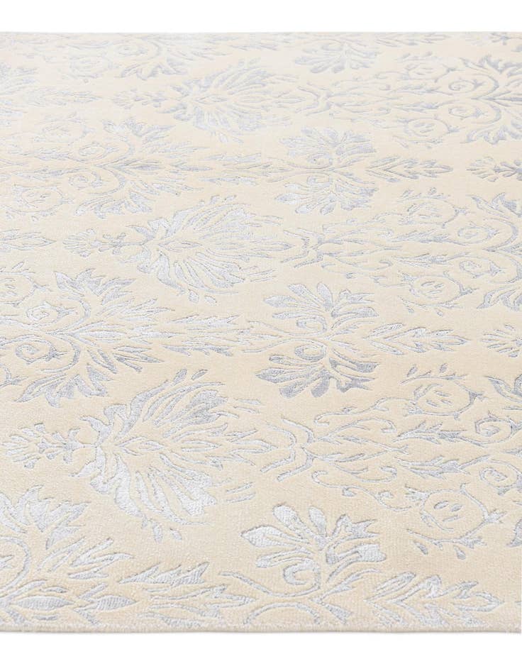 Detail image of  5' 7 x 7' 10 Darya Rug