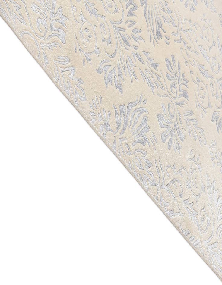 Detail image of  5' 7 x 7' 10 Darya Rug