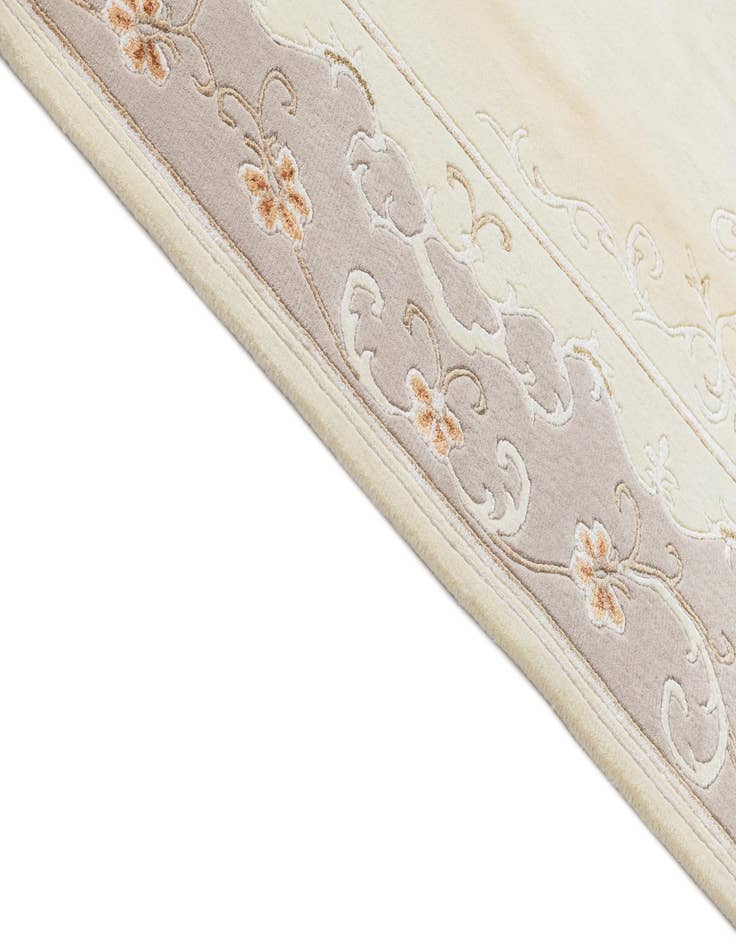 Detail image of  5' 9 x 7' 10 Darya Rug