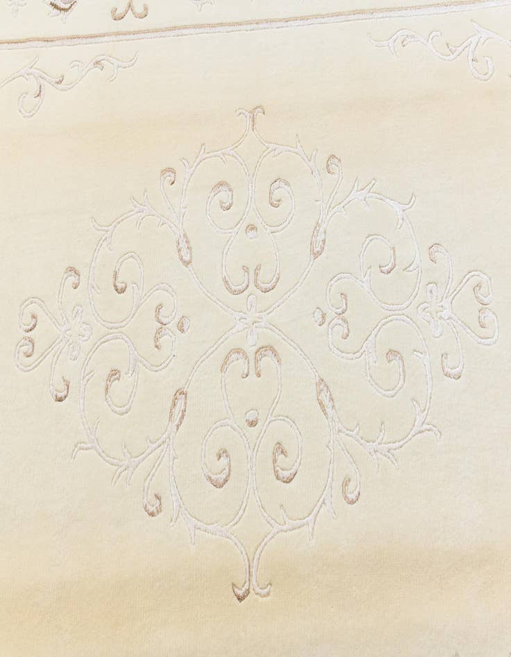 Detail image of  5' 9 x 7' 10 Darya Rug