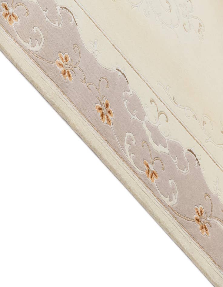 Detail image of  5' 8 x 7' 11 Darya Rug