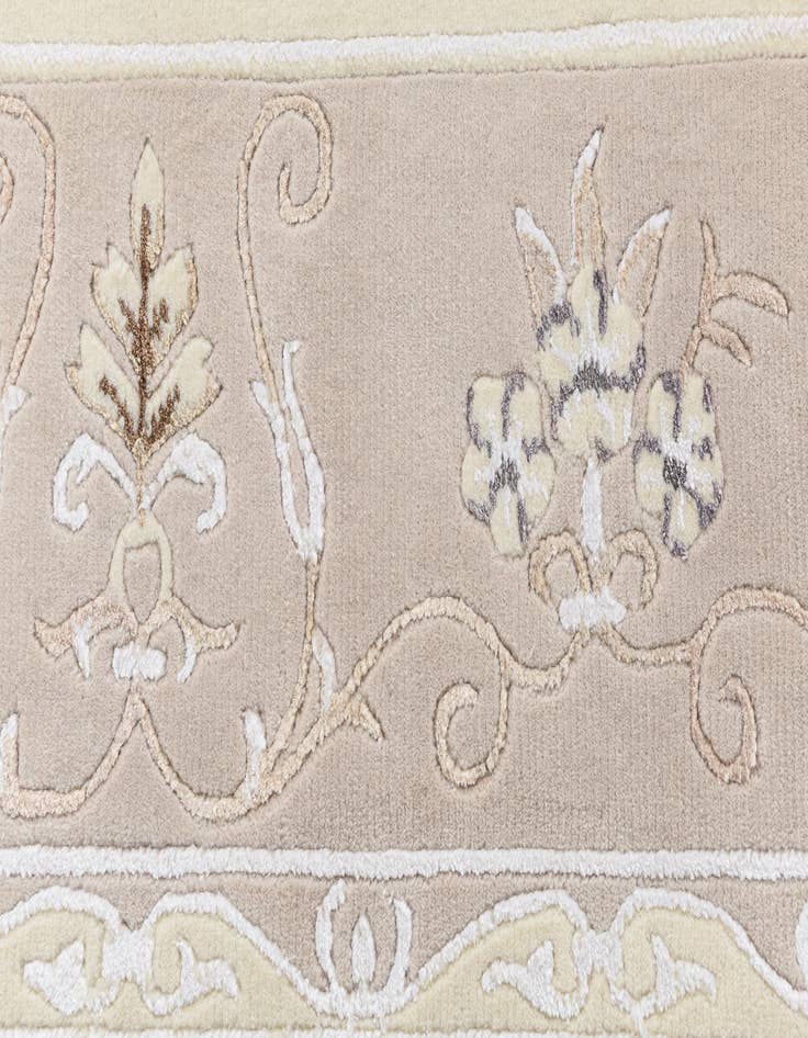 Detail image of  5' 8 x 7' 11 Darya Rug