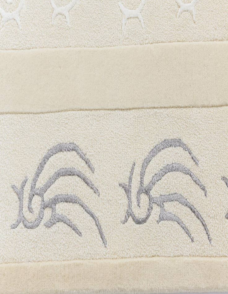 Detail image of  5' 7 x 7' 10 Darya Rug