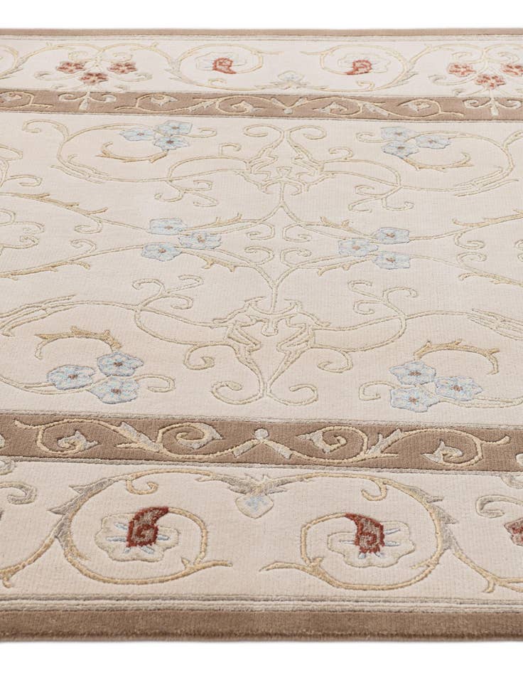 Detail image of  5' 9 x 7' 10 Darya Rug