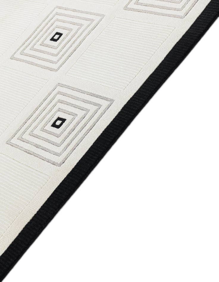 Detail image of  5' 7 x 7' 10 Darya Rug