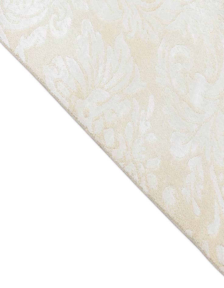 Detail image of  2' 11 x 4' 11  Hand Knotted Darya Wool Rug