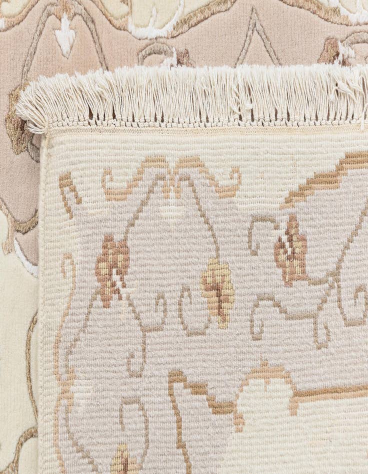 Detail image of  3' 1 x 4' 11  Hand Knotted Darya Wool Rug